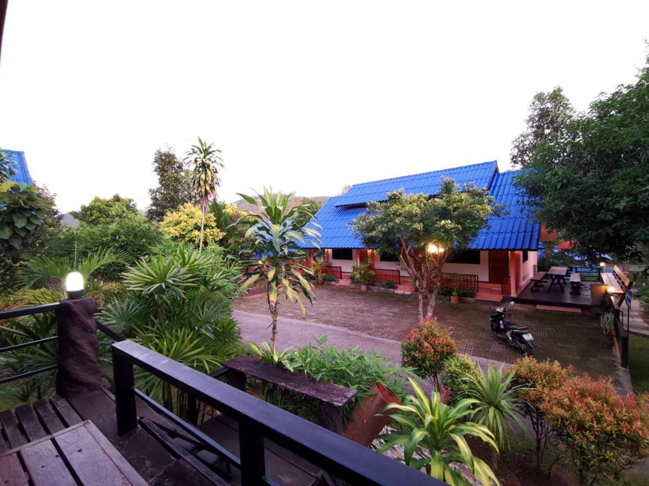 Ban Phumon Talang Resort Ban Mon Talaeng Exterior photo